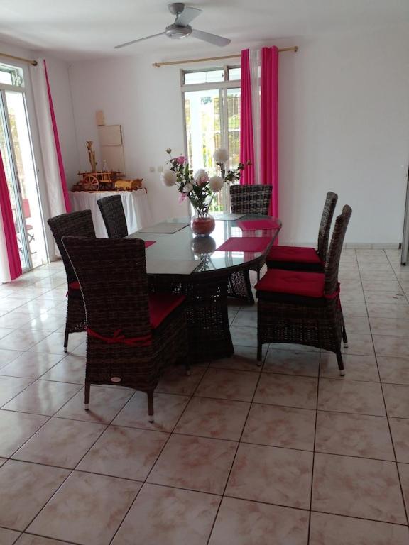Villa Les Flamboyants Petit-Bourg Luaran gambar